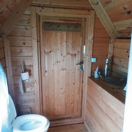 Kota En Normandie Lodge Couvains (Orne)